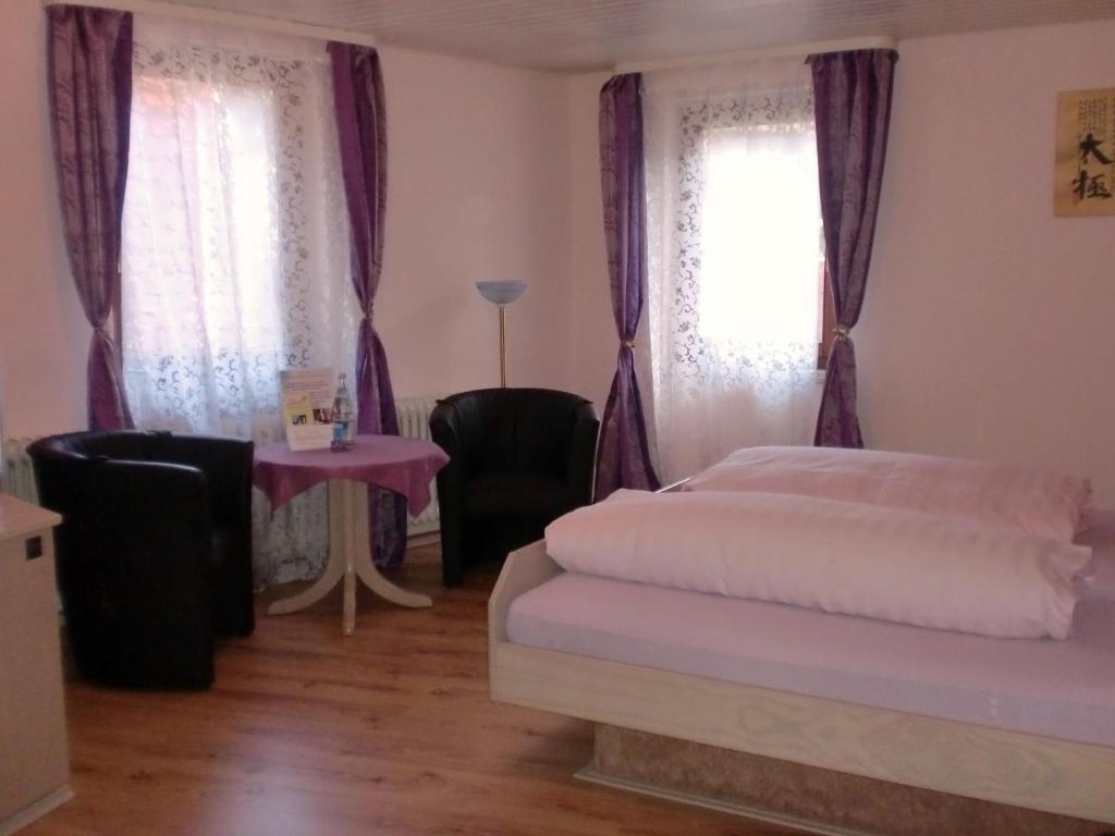 Hotel Sonne Bad Wildbad Kamer foto